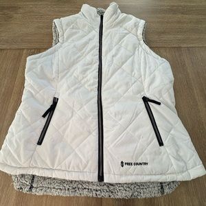 Women’s Free Country vest.
